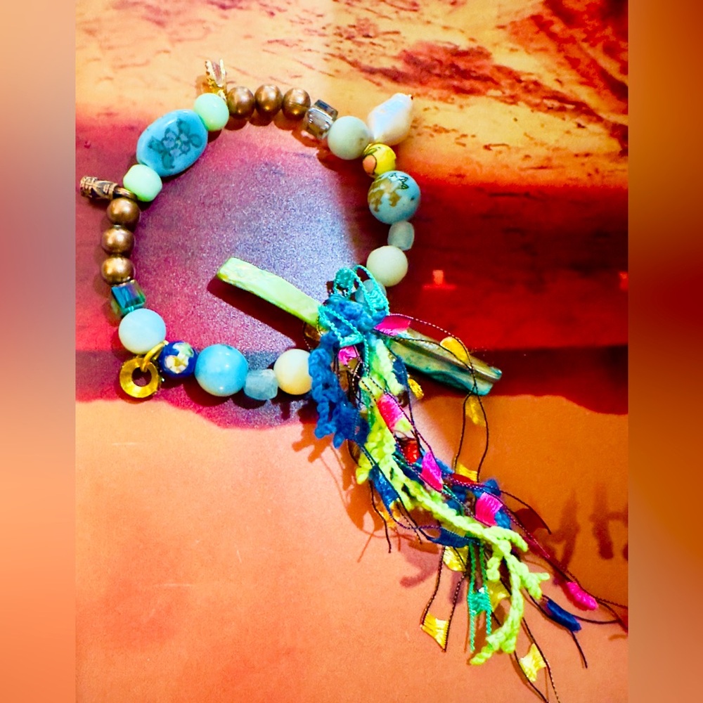 🧜‍♀️Handcrafted Amazonite, pearls, glass and fabric bracelet❣️